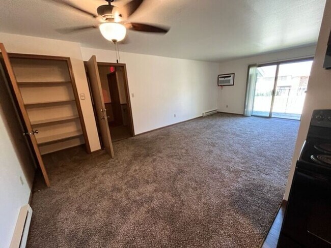 Foto del edificio - 8011 60th Ave