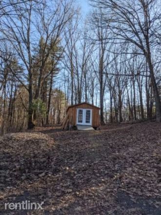 Building Photo - 2 br, 1 bath House - 87 Potter Hill Road