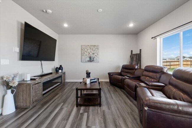 Building Photo - 13358 Savannah Falls Ct