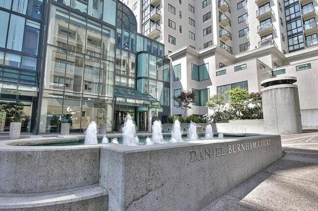Foto del edificio - 1 Daniel Burnham Ct