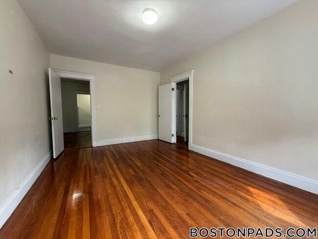 Foto del edificio - 231-235 Park Dr