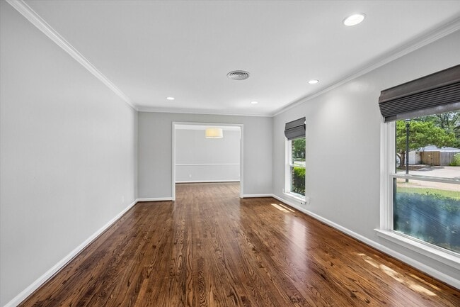 Building Photo - 9310 Woodmeadow St