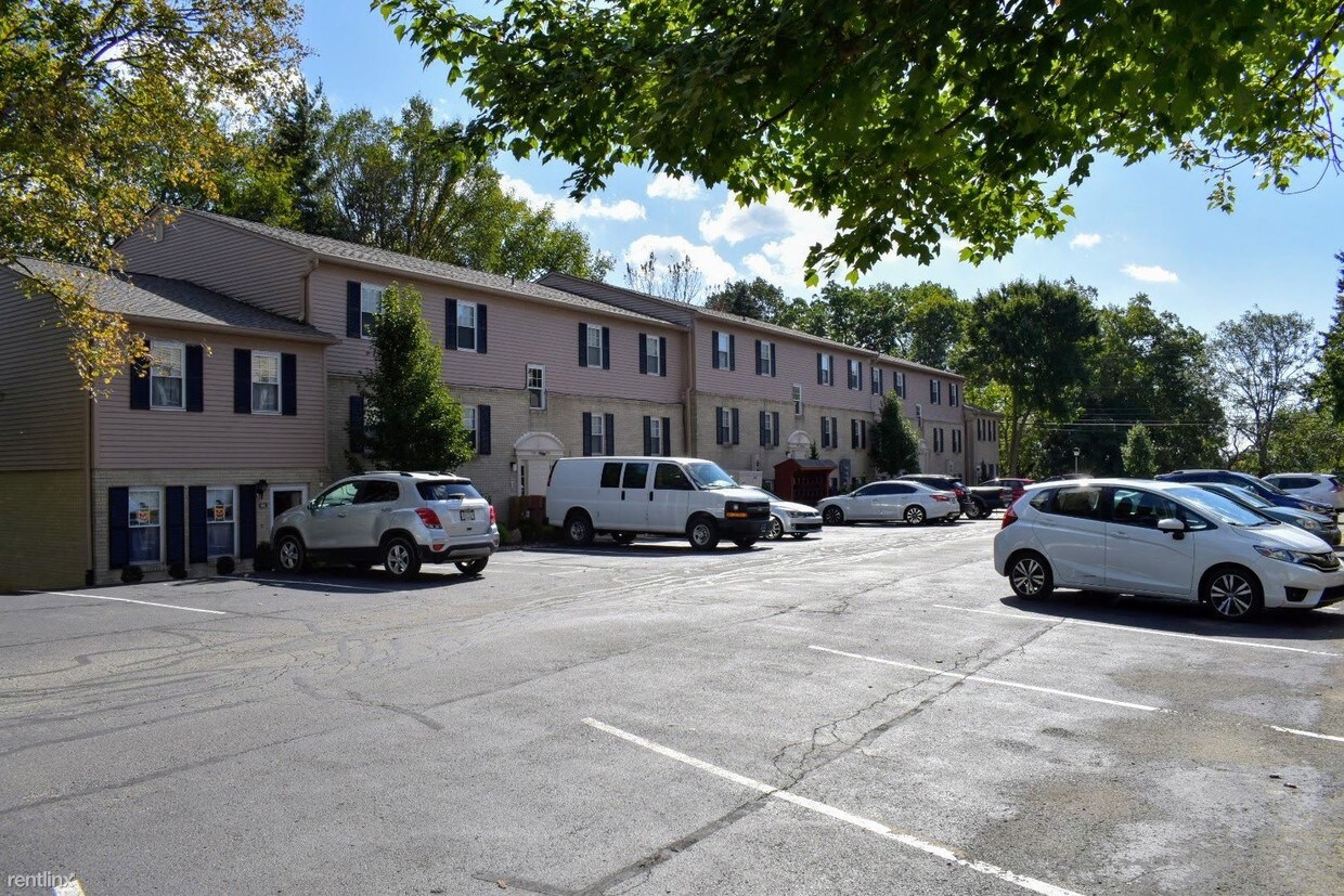 Primary Photo - 812 Bellwood Dr