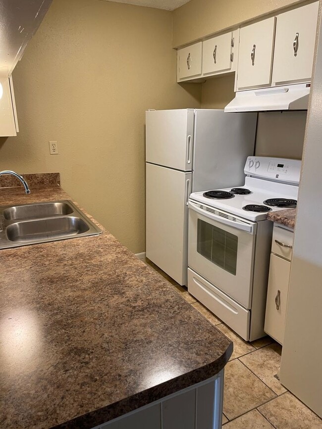 Foto del edificio - 1BD/1BA Condo located on the Germantown/Me...