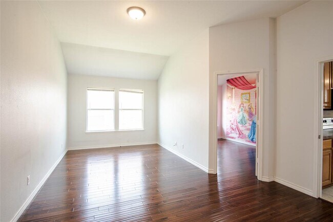 Building Photo - 2502 Edgefield Trail