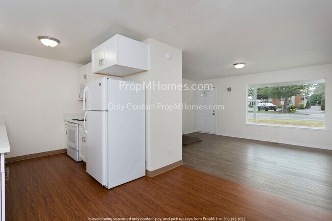 Foto del edificio - 13400 SW Walker Rd