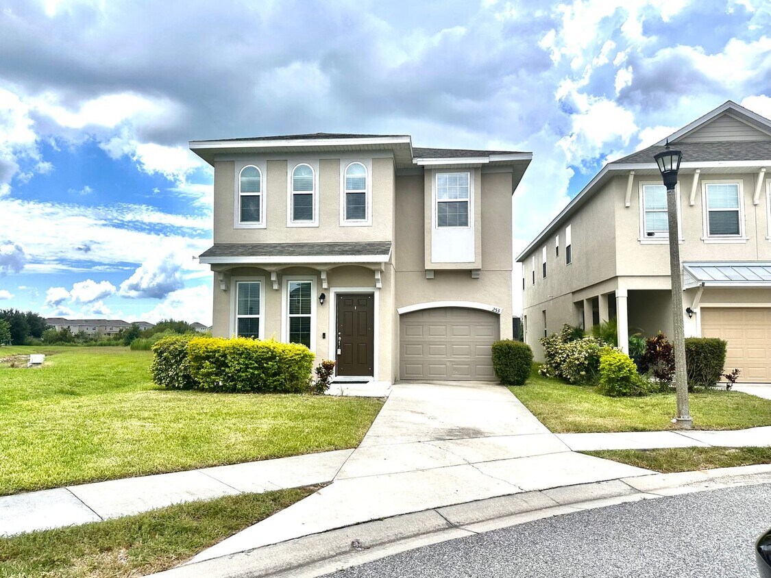 Foto principal - Chelsea Park at West Haven - 5BR/3.5BA HOME