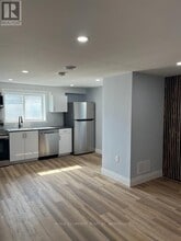 Building Photo - 621 Hagar St