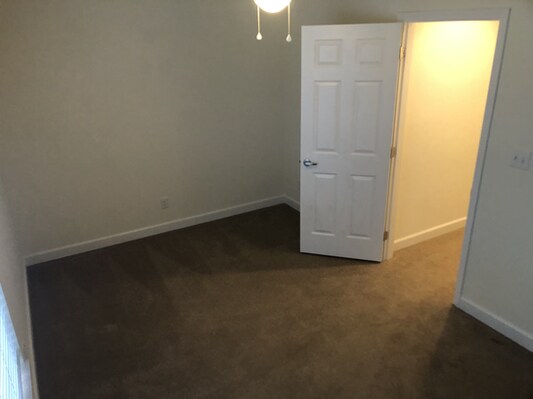 Building Photo - 1110 Black Diamond Dr
