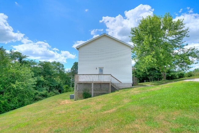 Foto del edificio - 3324-3342 Yellow Sulphur Road