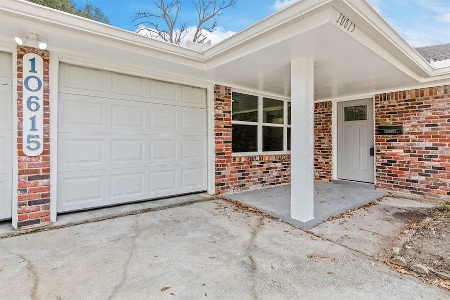 Photo - 10615 Clematis Lane Unit