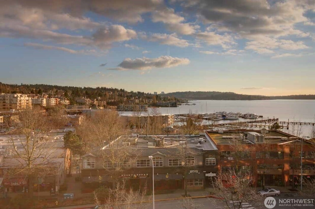 2Bd/2Ba Kirkland Condo - 2Bd/2Ba Kirkland Condo