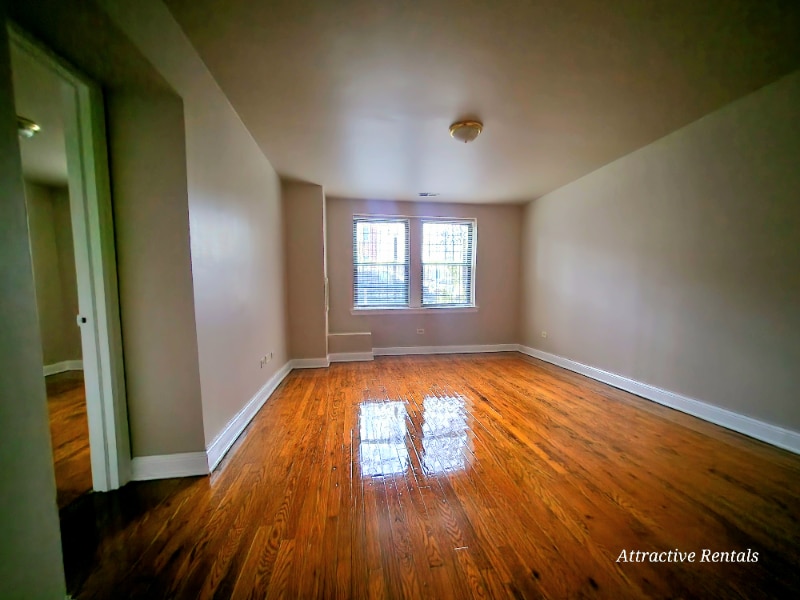 Photo - 4850 W Adams St (Chicago, IL)
