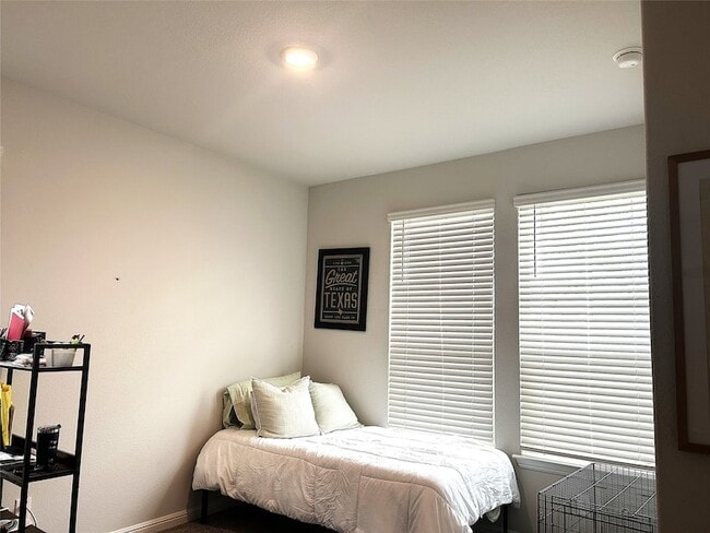 Building Photo - 509 Wesley Dr