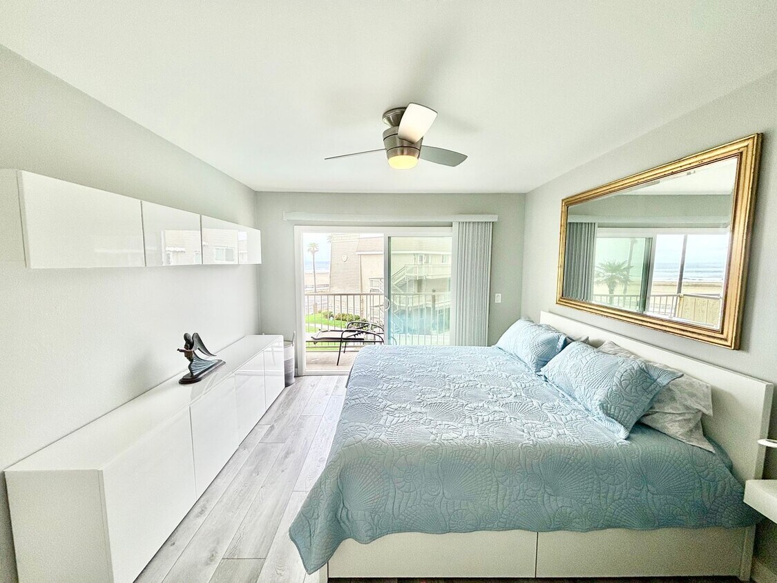 Foto principal - 258 E Surfside Dr