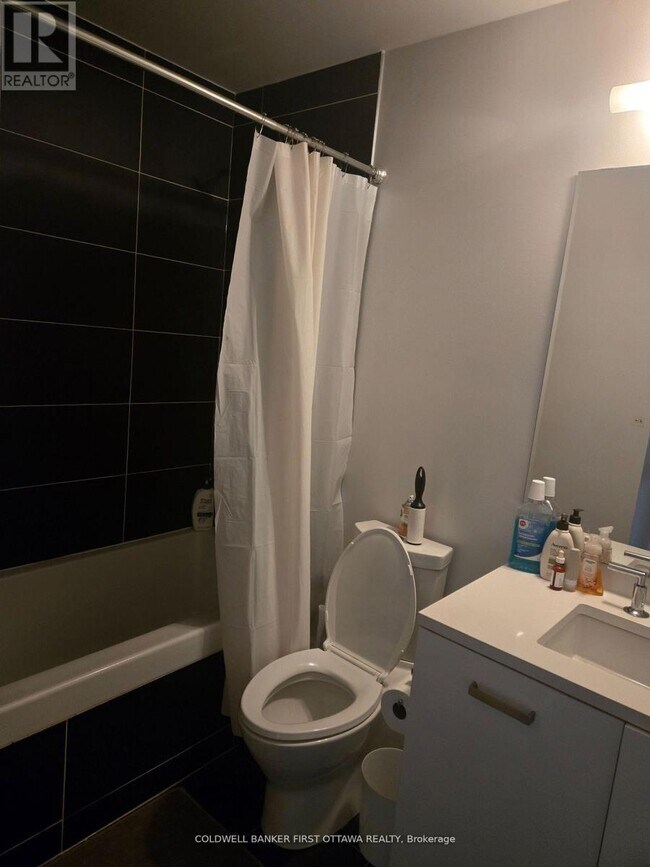 Photo du bâtiment - 224 Lyon St. N