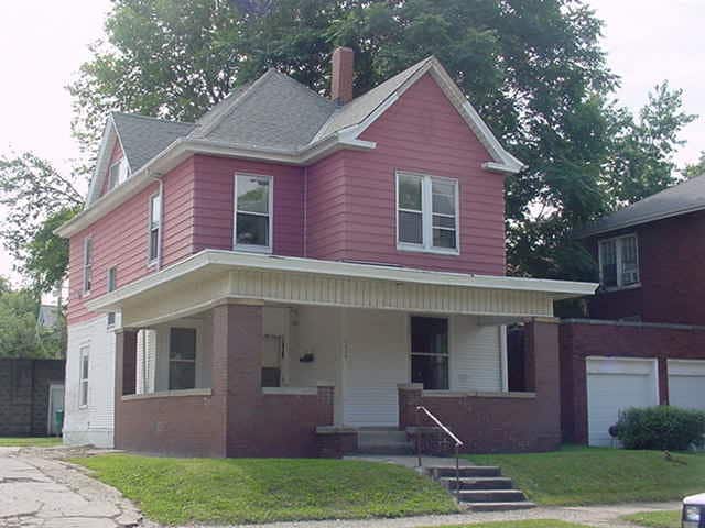 Building Photo - 1624 W Fredonia Ave