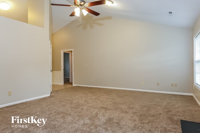 Foto del edificio - 1711 Kildare Woods Dr