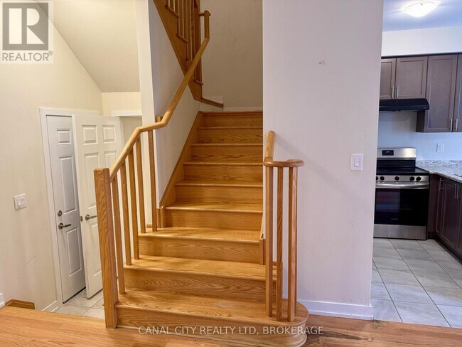 Photo du bâtiment - 6 Lavender Rd