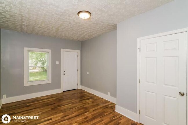 Building Photo - 3526 Vermont Ave, Louisville, KY 40211