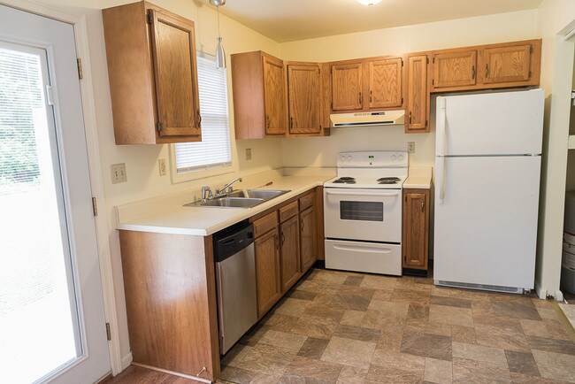Building Photo - 1208 Lawton Ln