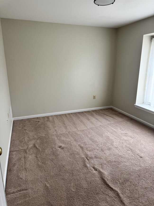 Bedroom - 416 Westridge Dr