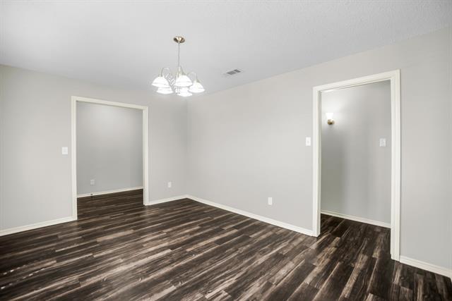 Building Photo - 5902 Fawn Valley Ln