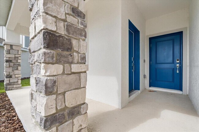 Building Photo - 2581 Runners Cir
