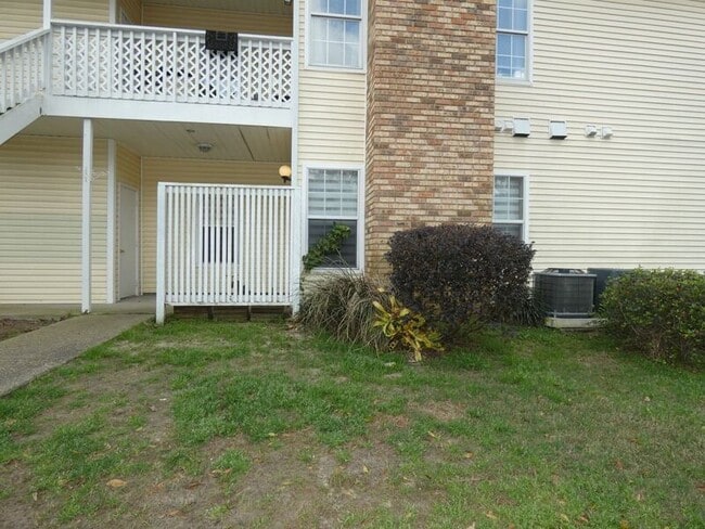 Building Photo - 501 E Burgess Rd