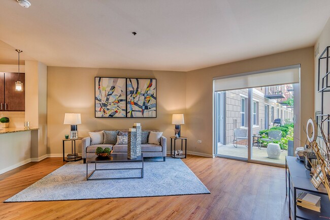 Interior Photo - Avant at the Arboretum