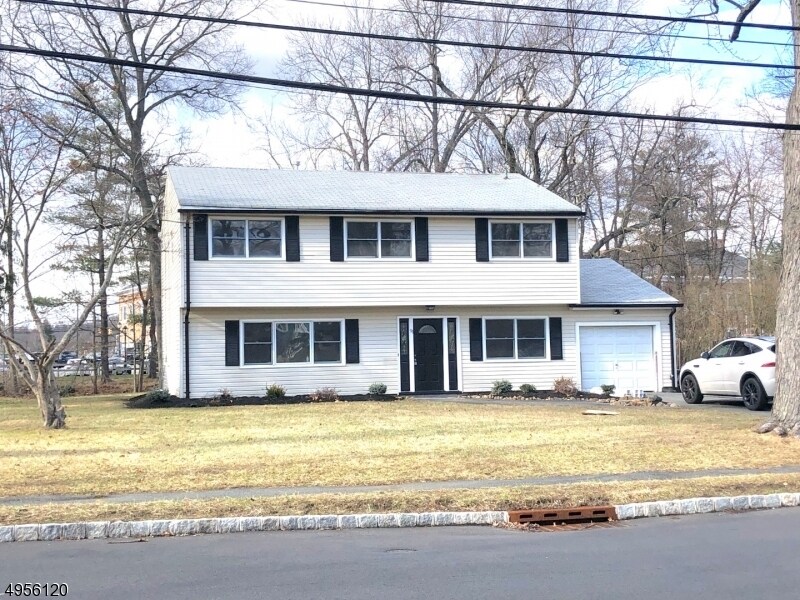 Primary Photo - 91 Falcon Rd