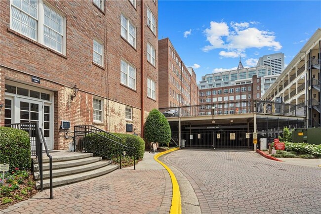 Building Photo - 800 Peachtree St NE