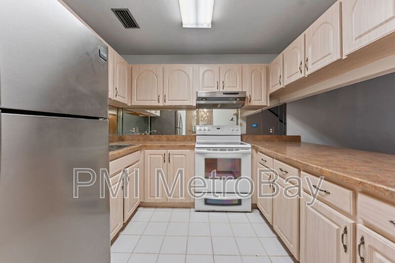 Primary Photo - 5206 Pine Mill Ct