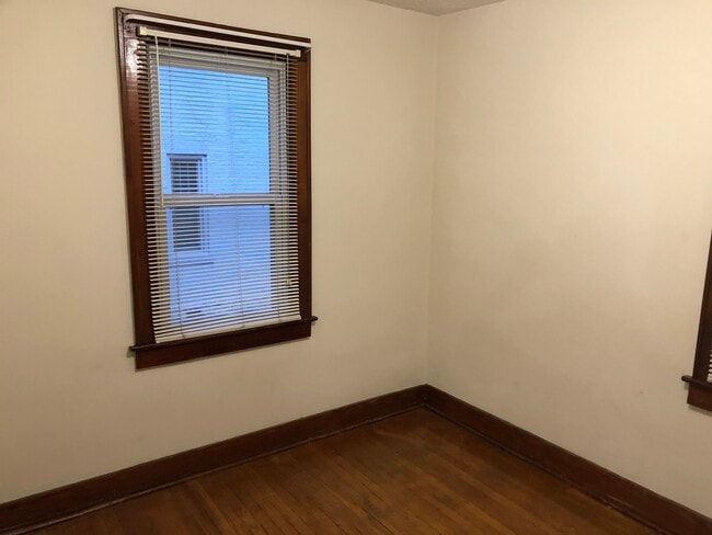 Bedroom - 97 N Richardson Dr