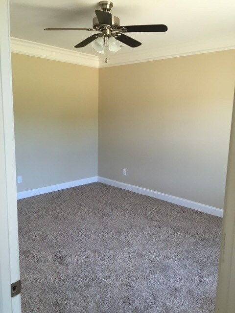 Foto del edificio - *30 Day Special* Town Home, Corner Unit, 3...