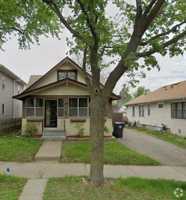 Building Photo - 267 Annapolis St E