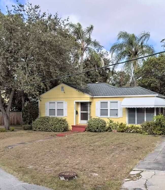 Foto del edificio - 3302 N Ridge Ave