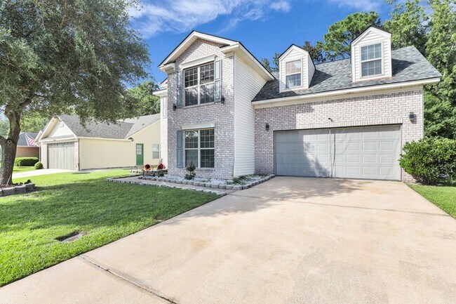 Foto del edificio - 136 Meadowside Ln