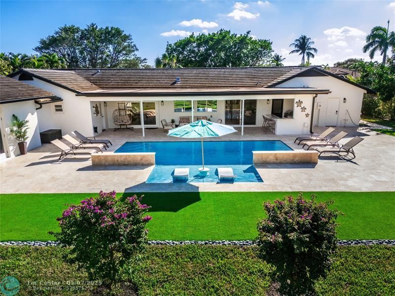 Foto principal - 3127 Sherwood Blvd