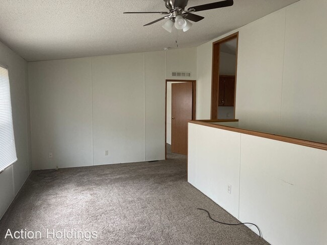 Building Photo - 3 br, 2 bath House - 403 W Pine