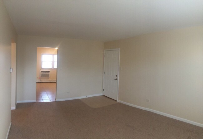 Building Photo - 7505 Country Ln