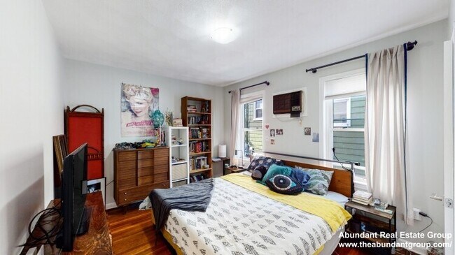 Foto del edificio - 11 Partridge Ave