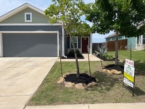 Building Photo - 15506 Sweet Mimosa Dr