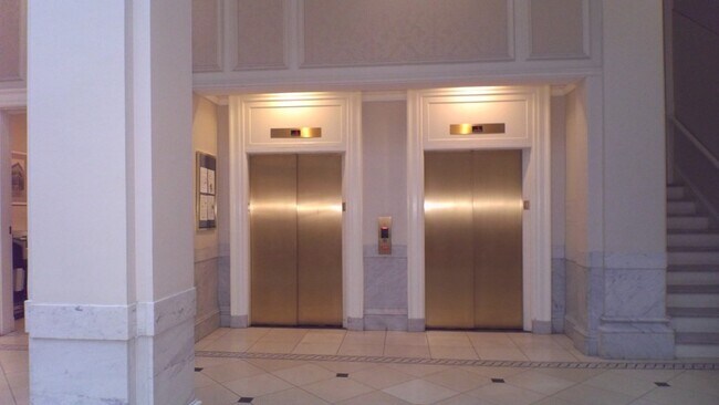 Foto del edificio - 21 Beacon St