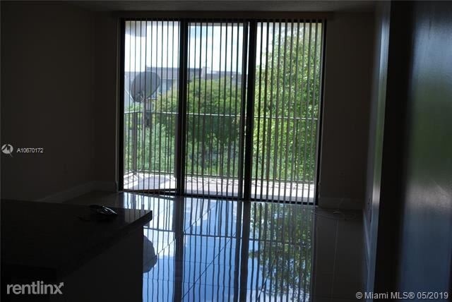 Foto del edificio - 1 br, 1 bath Condo - BRIARWINDS CONDO PH 1