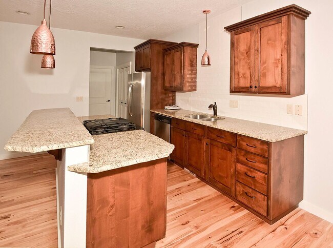 Foto del edificio - 3 Bedroom 2.5 Bathroom Home in Southeast Boise