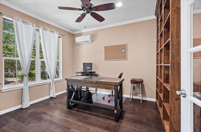 Foto del edificio - 13026 Titus Ct