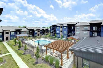 The Thomas - Pool & Patio - The Thomas