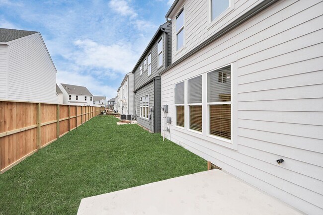 Foto del edificio - 21913 Corey Rushing Ln
