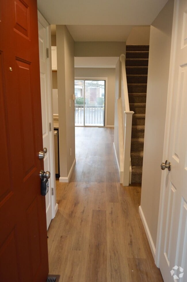 Building Photo - 2464 S Burberry Ln
